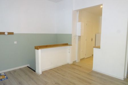 Location Appartement 2 pièces 46m² TOURNON SUR RHONE 07300 - Photo 5