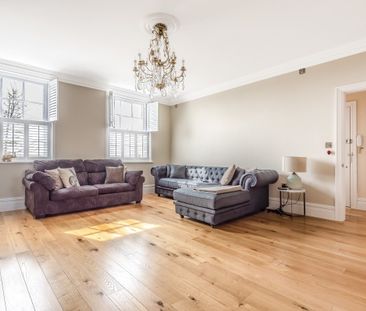 Flat to rent - St. Germans Place, London, SE3 - Photo 2