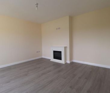 3 bedroom detached bungalow to rent - Photo 4