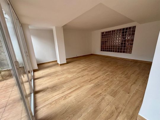 Planta baja de alquiler en Calle de Galicia, 19, Ciudad Jardín Valderrey - Photo 1