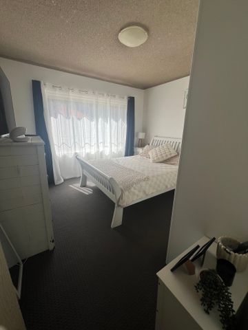 Kensington - Photo 3