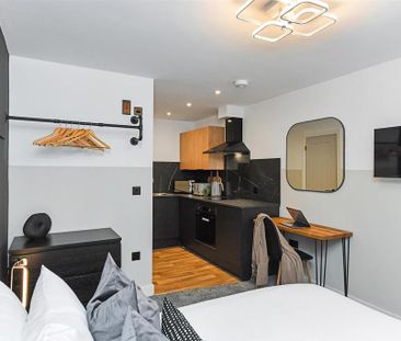 Studio to rent - Photo 6