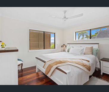 Charming Family Home in a Prime Location! - Photo 3