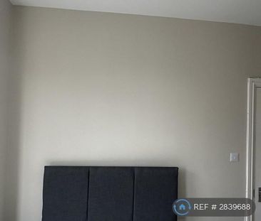 1 bedroom in a house share to rent - Photo 6