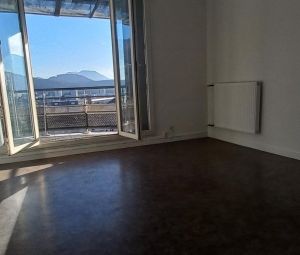 Location Appartement à ST MARTIN D HERES - Photo 5