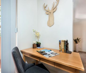 Two Bedroom Apartment in Great Area! - Photo 4