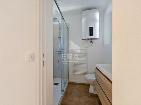 Location Appartement 3 pièces 66m² - Photo 2