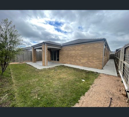 9 Parish street, Tarneit, Vic 3029 - Photo 4