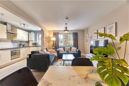 6 bedroom flat to rent - Photo 5