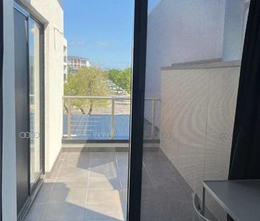 Lightsview - Photo 1