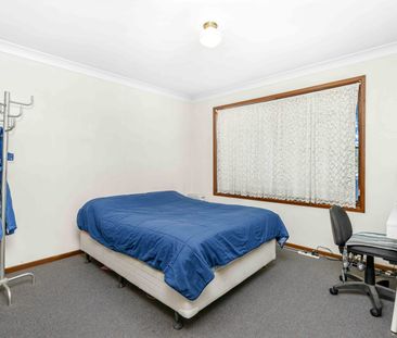 Cozy Campbell - Photo 5