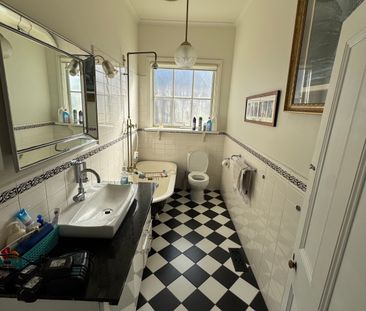 Cheltenham - Photo 5