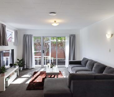 Welcome to Brown Owl - Photo 2