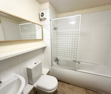 2 Bed Semi-Detached House, Nuthall Road, NG8 - Photo 6