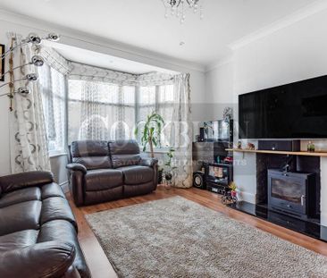 4 bedroom semi-detached house to rent - Photo 4