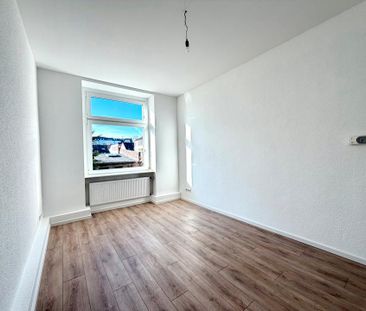 Frisch sanierte 3,5-Zimmer-Altbauwohnung in zentraler Lage von Wupp... - Photo 4