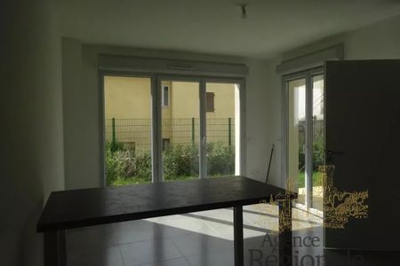 LA TURBIE : 2 pièces, jardinet, garage - Photo 2