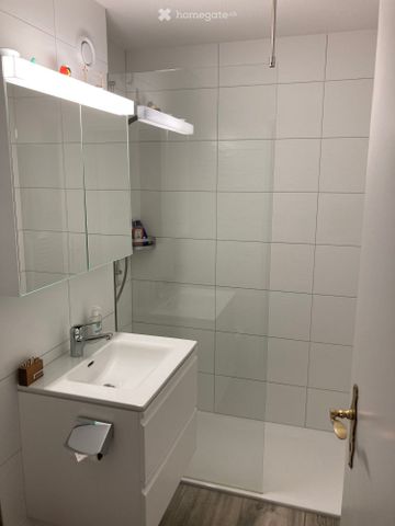 2,5 Zimmer Wohnung, per sofort, in der Nähe vom Spital - Photo 4