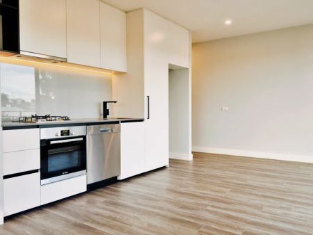 2 Bed, 2 Bath - Photo 5