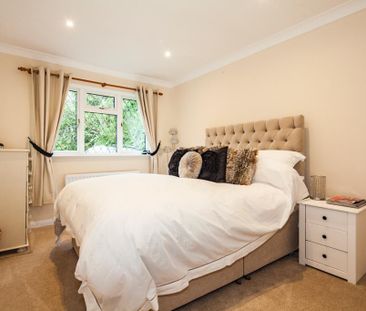 5 bedroom bungalow to rent - Photo 5