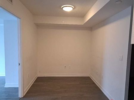 For Lease - 225 Village Green Square Unit# 904, Toronto, Ontario - Photo 2