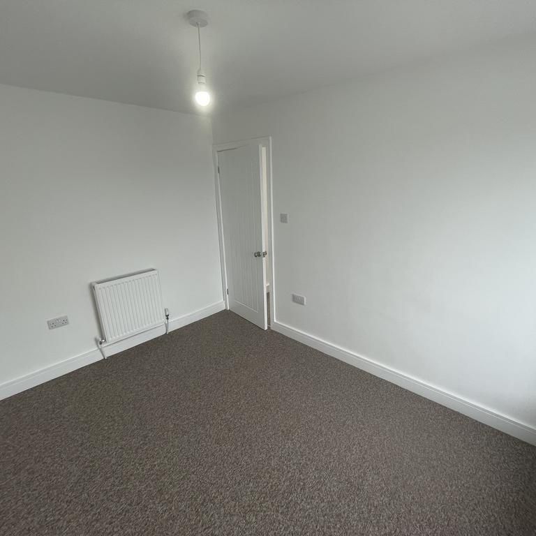 2 bedroom house to rent - Photo 1