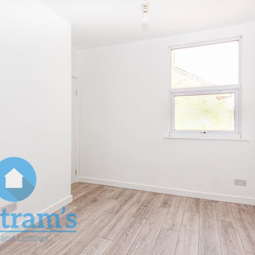 2 bed Mid Terraced House for Rent - Photo 1