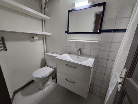 T2/3 meublé de 50m2 31 bld Carnot, 3mn du cours Mirabeau, extérieur - Photo 4