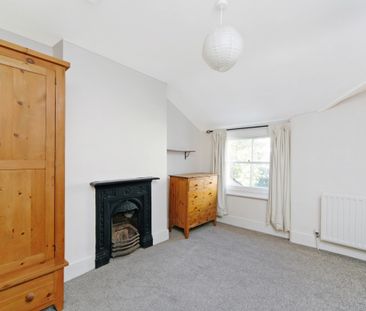 3 bedroom flat to rent - Photo 1