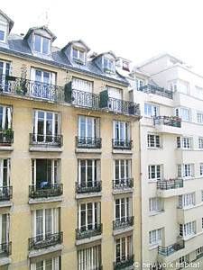 Logement à Paris, Location meublée - Photo 4