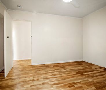 Tidy Brick Home in a Popular Location - Photo 4