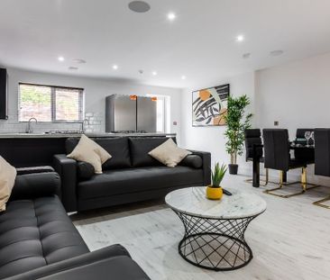 6 bedroom house to rent - Photo 3