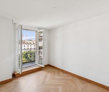 Magnifique duplex rénové de 7 pièces avec balcon au coeur de genève - Foto 4