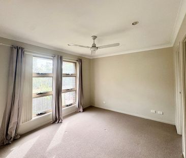 Stylish Four Bedroom Family Home !!! - Photo 4