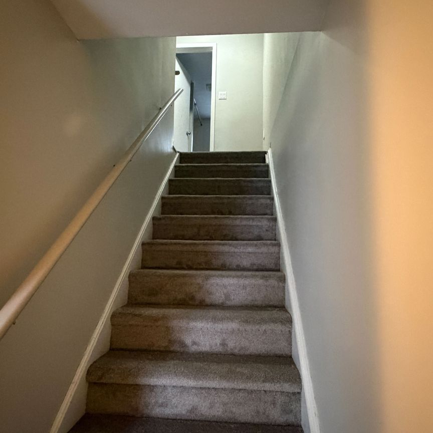 For Lease - 6804 Bells Road, Middlesex Centre, Ontario - Photo 1