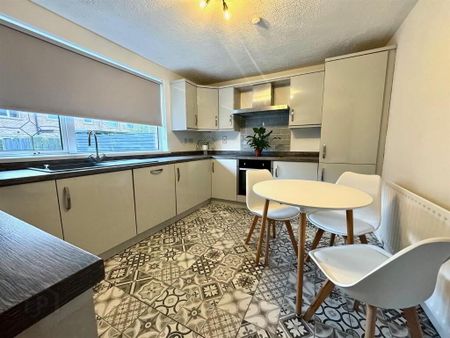 54 Circular Road, Newtownards, BT23 4BN - Photo 4