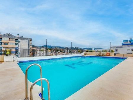 Alquiler de piso en Avenida Ramón y Cajal, 12 - Photo 2