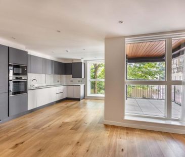 2 bedroom flat to rent - Photo 2