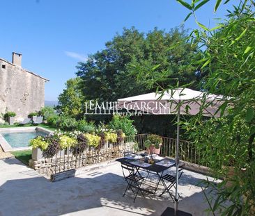 Ménerbes - Rare- Maison de village à louer avec piscine chauffée. - Photo 4