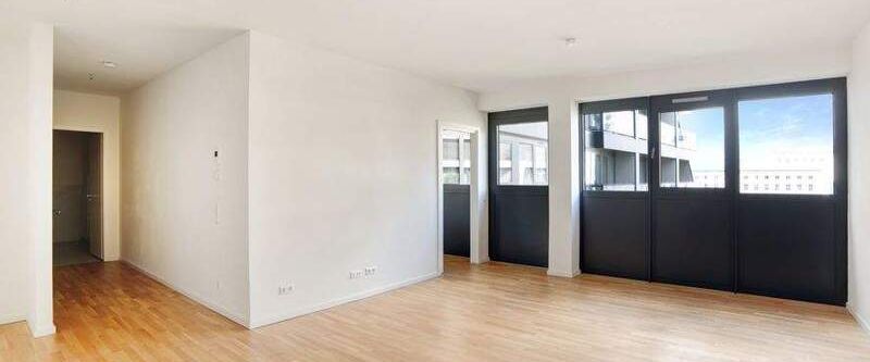 Offen geschnittene 2 Zimmer Wohnung mit ca. 67m², EBK und Fußbodenheizung in Berlin-Mitte! - Photo 1