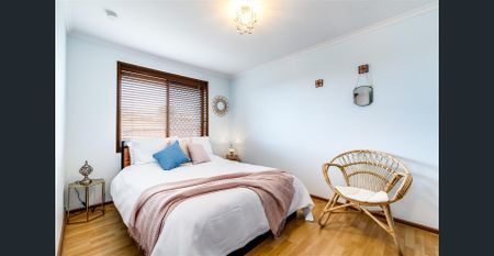 Large 5 bedroom Home - Photo 5