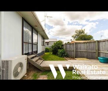 Tidy two bedroom home - Photo 3