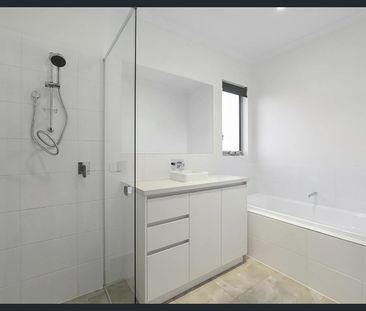 Townhouse Living Never Looked So Good! - Photo 6