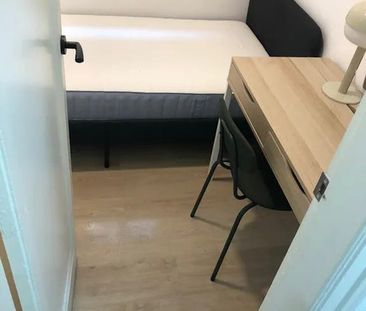 Carrer de Trinxant, Barcelona, Catalonia 08041 - Photo 5