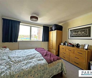 Ashdown, Eaton Road, Hove, BN3 - Photo 6