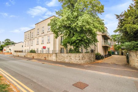 Ashlar House, 8 Reed Court, Swindon, Swindon, SN3 - Photo 2