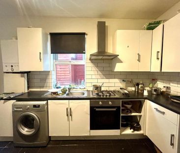 4 bedroom house to rent - Photo 2