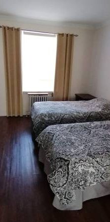 Bright furnished 2 bedroom apartment @Yonge /St. Clair Toronto - Photo 1