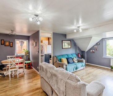 2 Bed Flat, Canada Way, BS1 - Photo 2