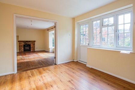 3 bedroom detached house to rent - Photo 4